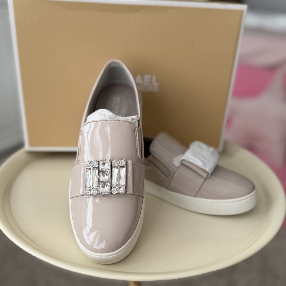 Michael Kors Women's Taupe Embellished Slip on 6.5 - Picture 2 of 6